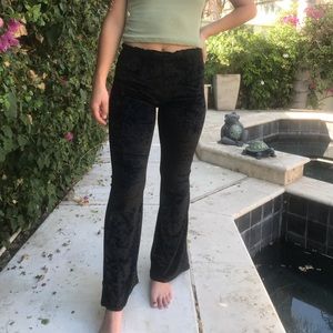 CRUSHED VELVET BLACK STRETCHY FLARE PANTS